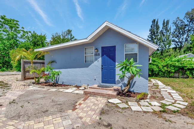 Photo - 1515 Sadlon Ave