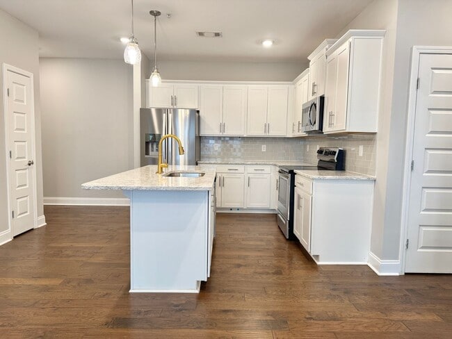 Photo - 2 Bed, 2 Bath Condo with Garage Close to Downtown Franklin