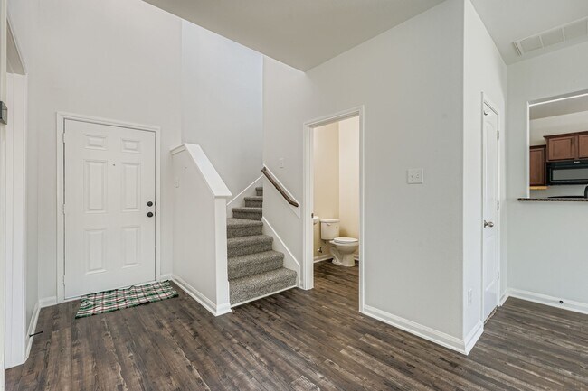 Photo - 4931 Monarch Falls Ln