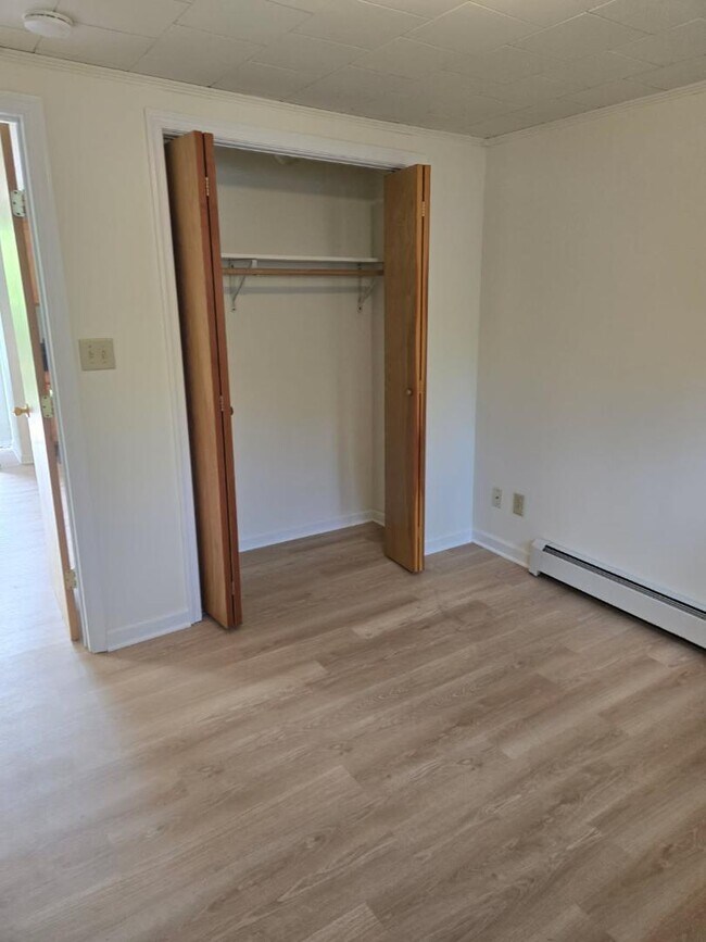 Photo - 155 School Ave