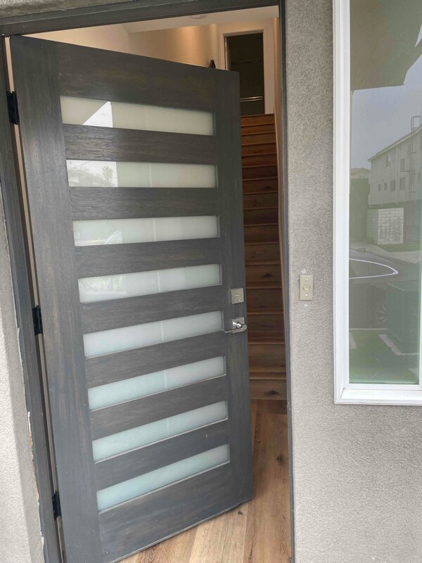 Photo - 5028 Denny Ave Apartamento