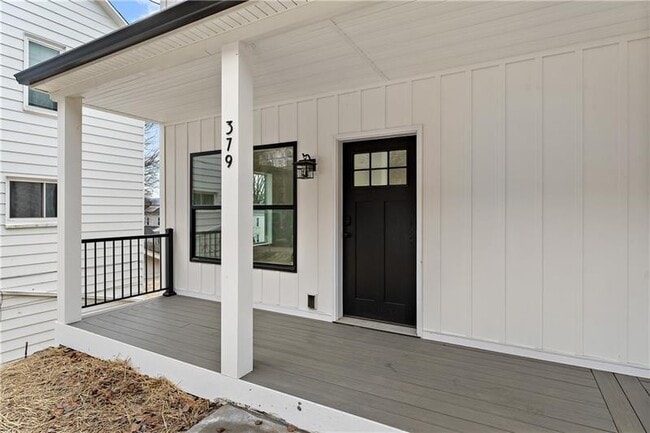 Photo - 379 Beaver St