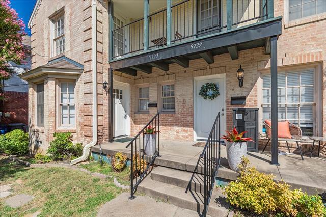 Photo - 5927 Lewis St