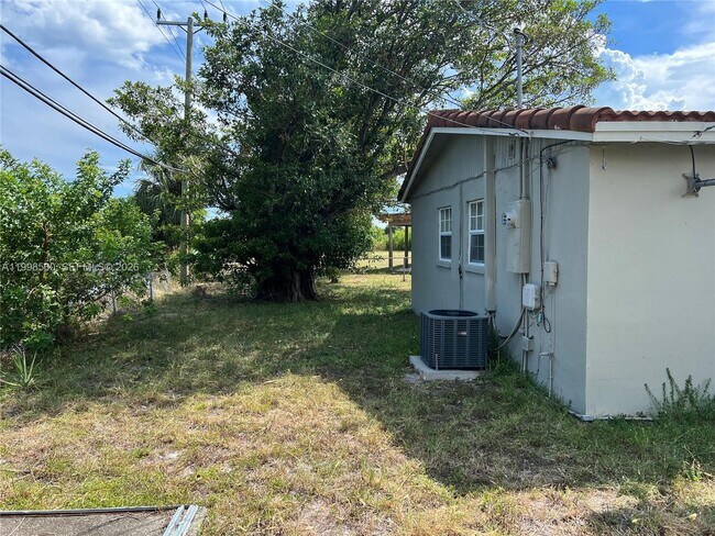 Photo - 1710 NW 5th Ave