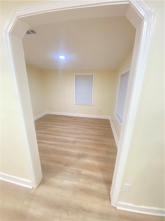 Photo - 1683 Thornton Pl SW