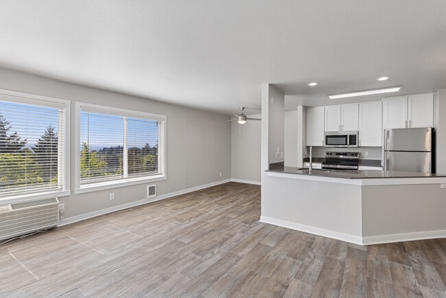 Photo - Sunset Summit Apartments