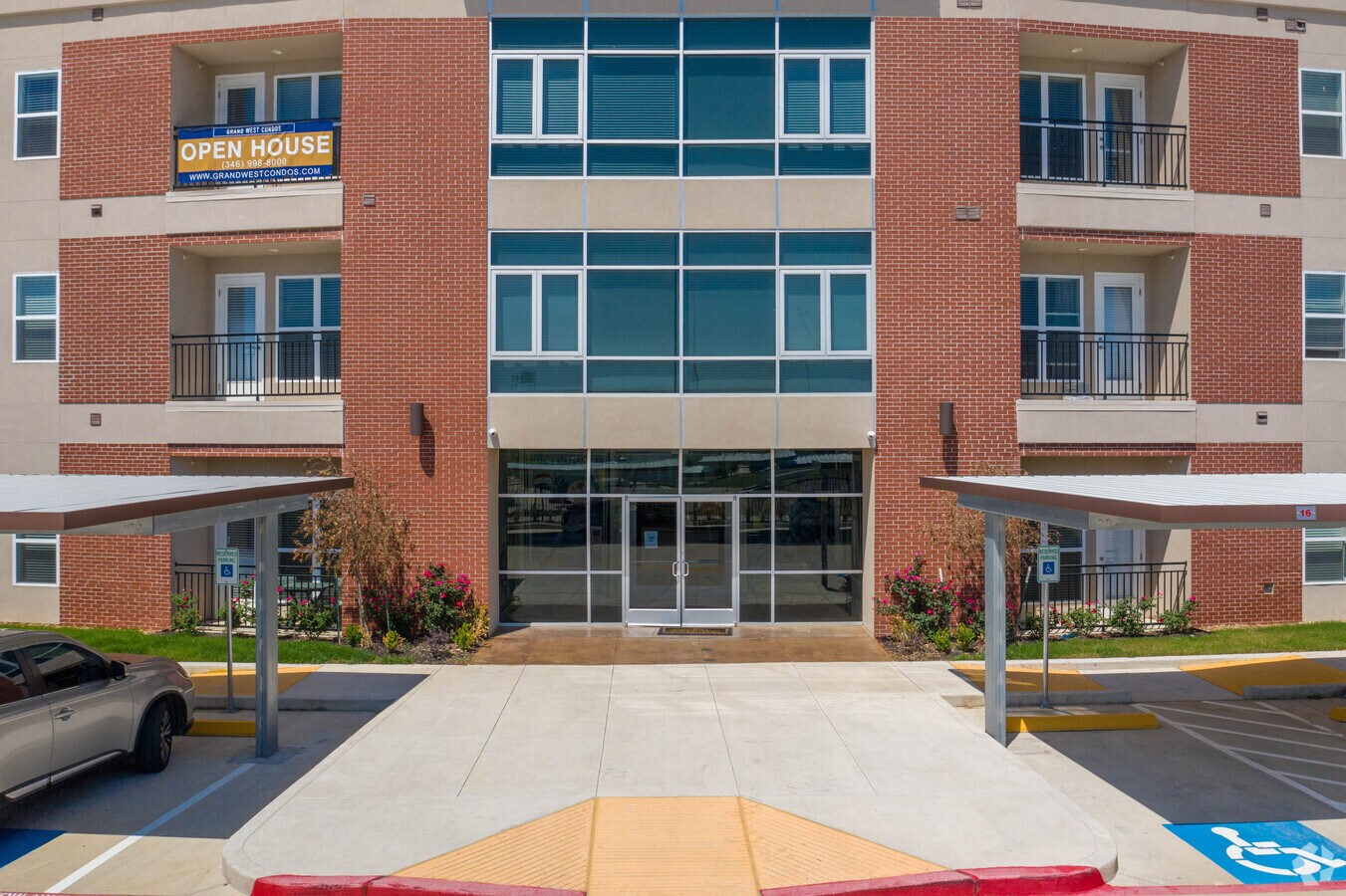 Photo - Grand West Condos