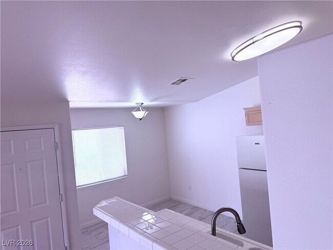 Photo - 2110 Los Feliz St Unit 2055