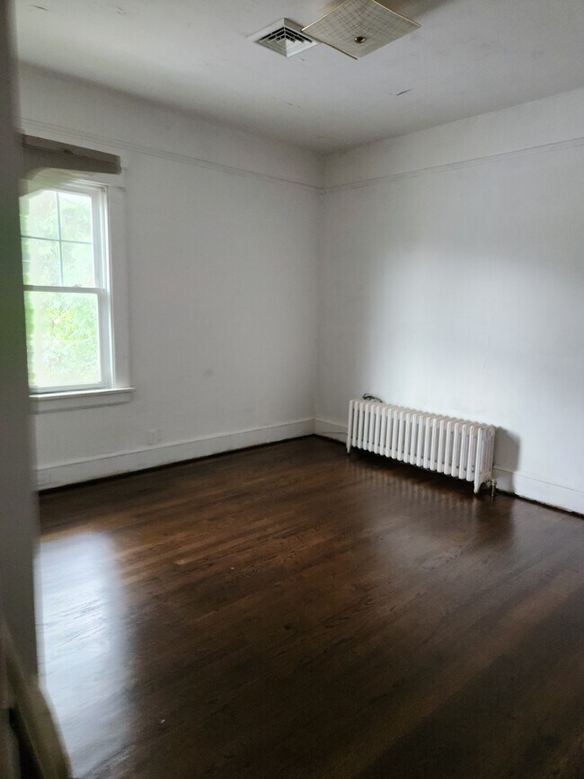 Photo - 547 Violet Ave Unit #1