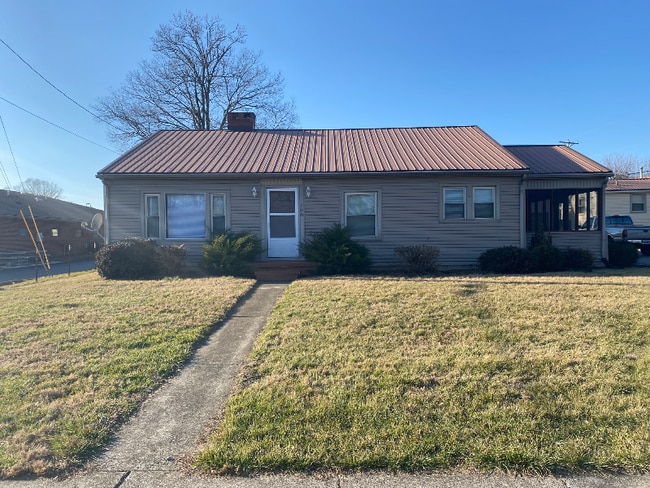 Building Photo - 200 Boggs Ln