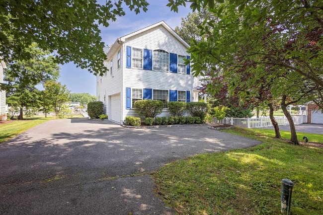 Photo - 2613 Cecil Dr