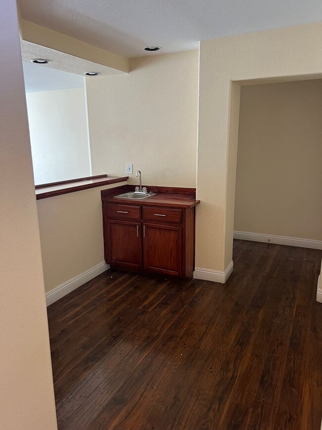 Photo - 6 bedroom Home With Pool and Basement