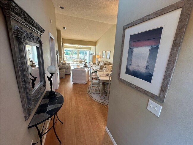 Photo - 517 Woodstork Cir