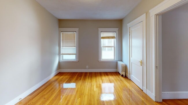 Photo - 72 Harlow St Unit 2