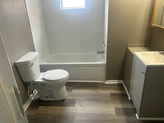 Photo - 6408 Kennedy Ave