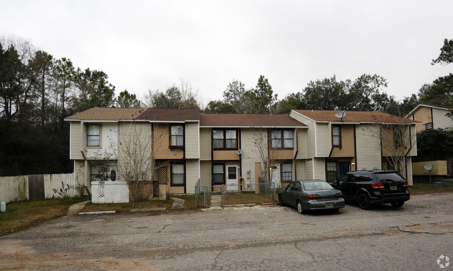 Photo - Sundance Village Apartments