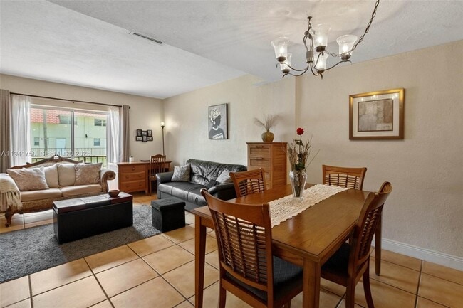 Photo - 6703 N Kendall Dr Unit 406