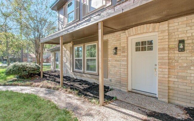 Photo - 591 River Plantation Dr