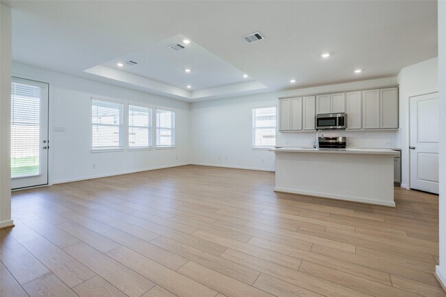 Photo - 9711 Westminster Mnr Dr