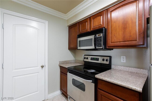 Photo - 1150 N Buffalo Dr Unit 2059