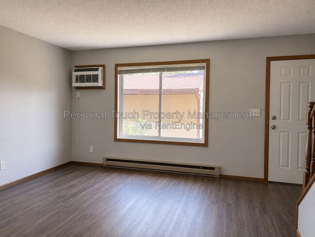Photo - 3079 22nd St S