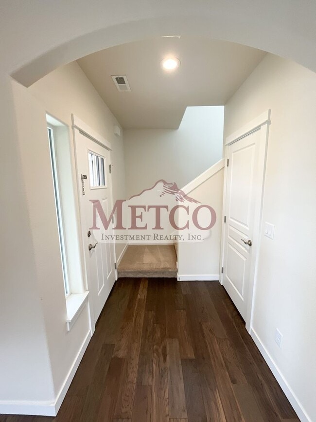 Photo - FOR RENT: Beautiful Coburg 3 Bed / 2.5 Bath Craftsman!