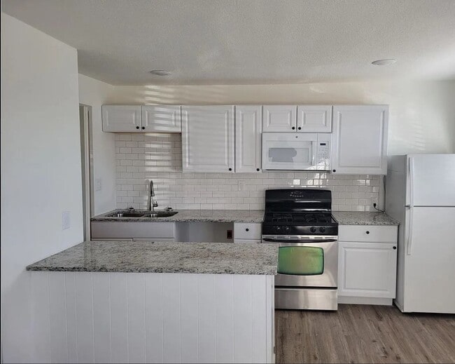 Building Photo - 413 Prairie Rd Unit 5