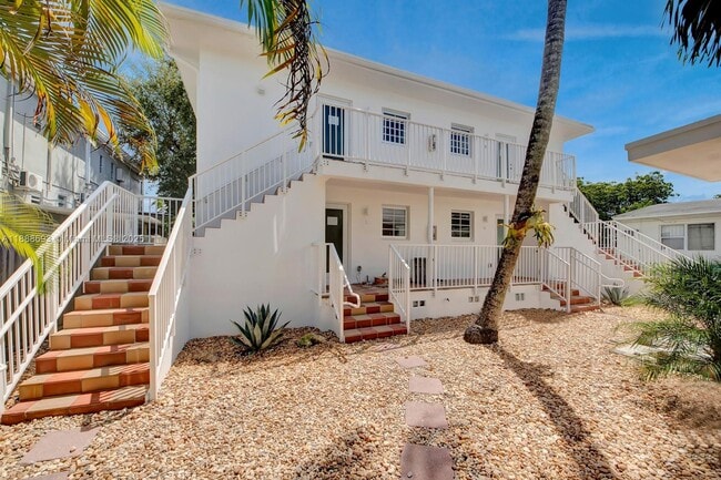 Photo - 570 NE 68th St Unidad 5