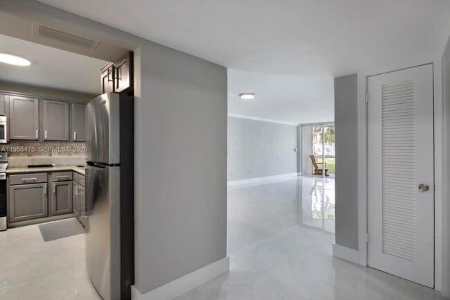 Photo - 1351 NE 191st St Unit E 106