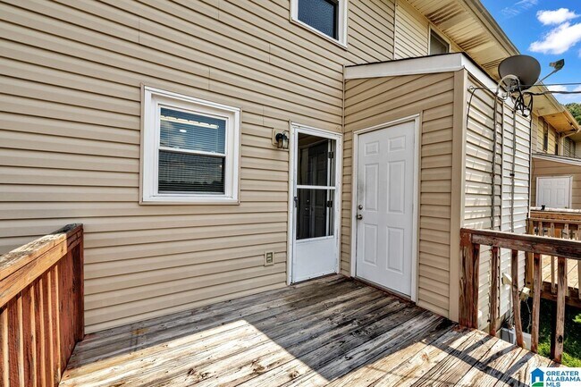 Photo - 2555 Hampstead Dr