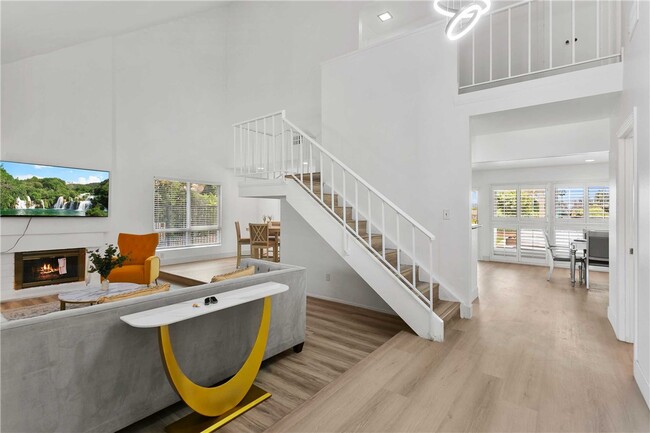 24282 Sunnybrook Cir