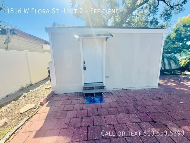 Building Photo - 1816 W Flora St Unit Efficiency
