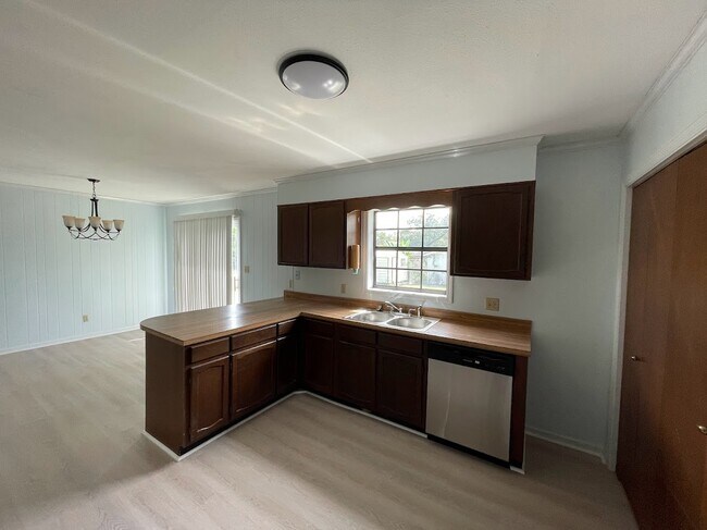 Photo - 113 Jackson Dr