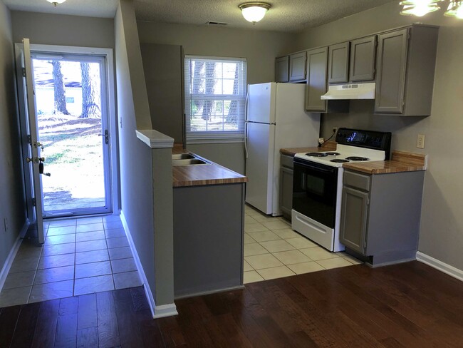 Sandlin Branch - Sandlin Branch Apartments