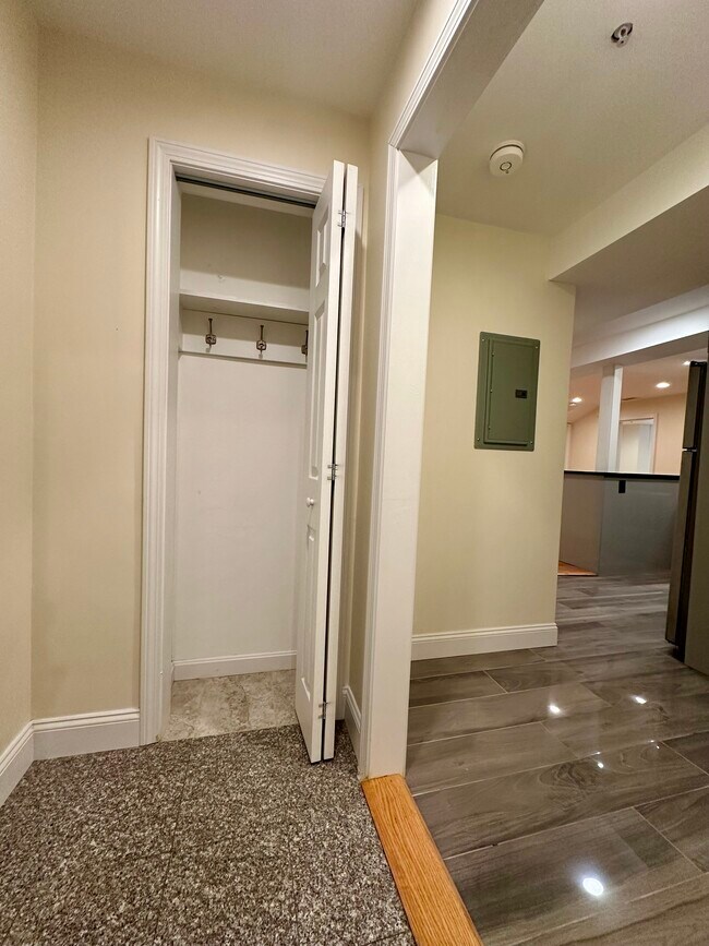 Photo - 1805 Beacon St