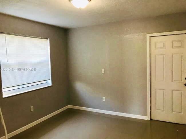 Photo - 944 NW 51st St
