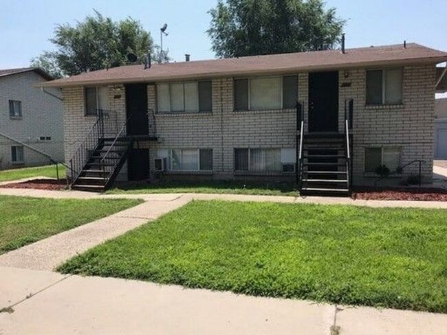 Building Photo - 801 W Heather Ln Unit 807