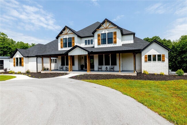 Photo - 2762 Wilson Ln