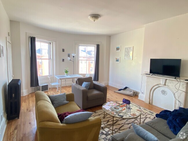 Building Photo - 515 Massachusetts Ave Unit 2 Rental