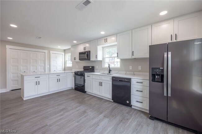 Photo - 1836 E 294th St