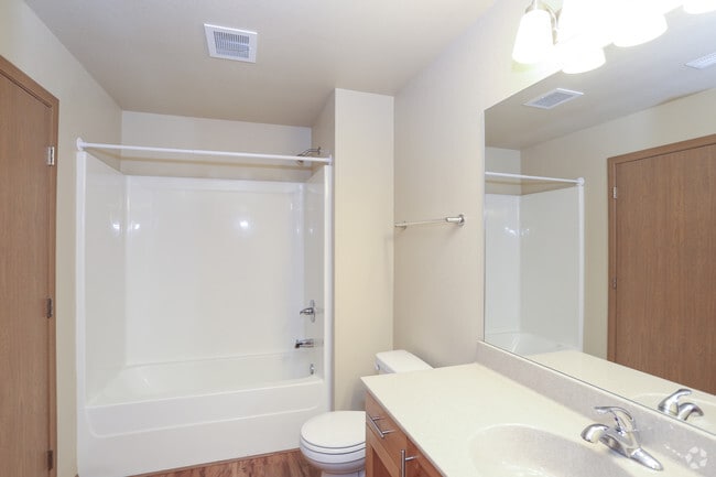 Photo - Moro Street Apartments - 914 Moro