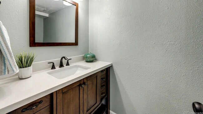 Photo - 8060 W 9th Ave