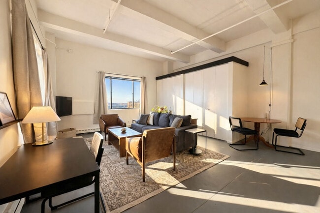 Building Photo - 823 N 2nd St Unit SI ID1404701P