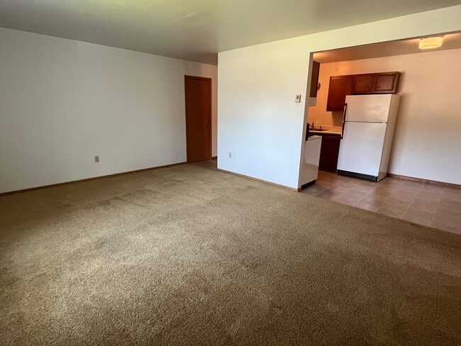 Photo - Ambassador 2 Bed 1 Bath Unit 10