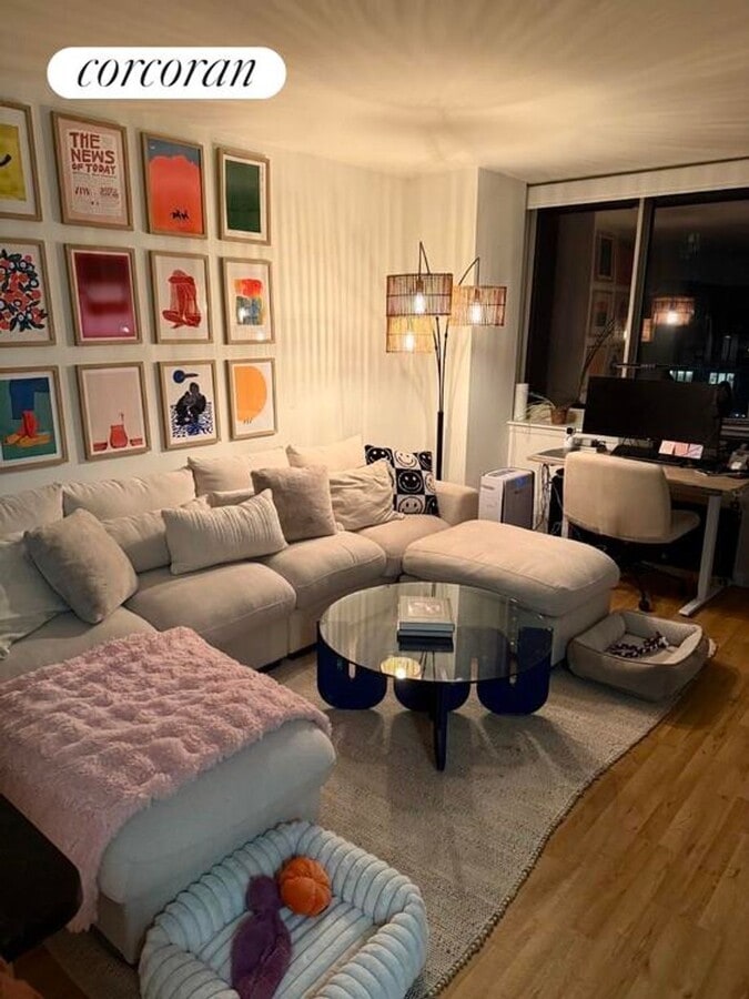 Photo - 66 W 38th St