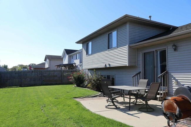 Photo - 12737 Wheeler St