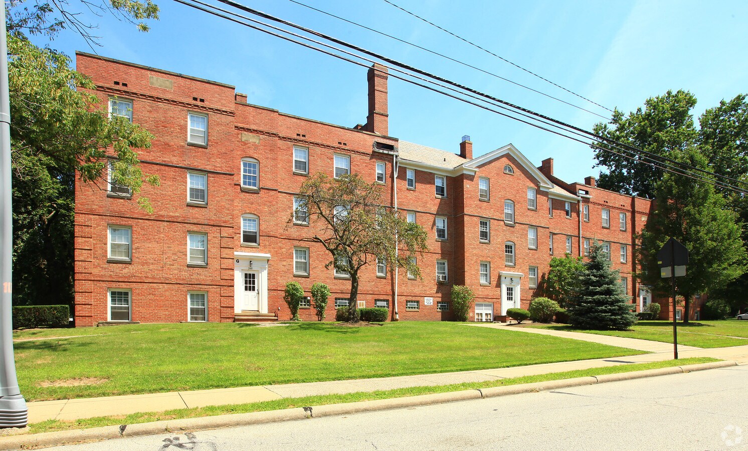 Photo - Noble-Quilliams Apartments