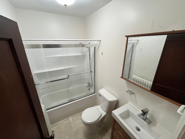 Photo - 4329-4331 E Superior St