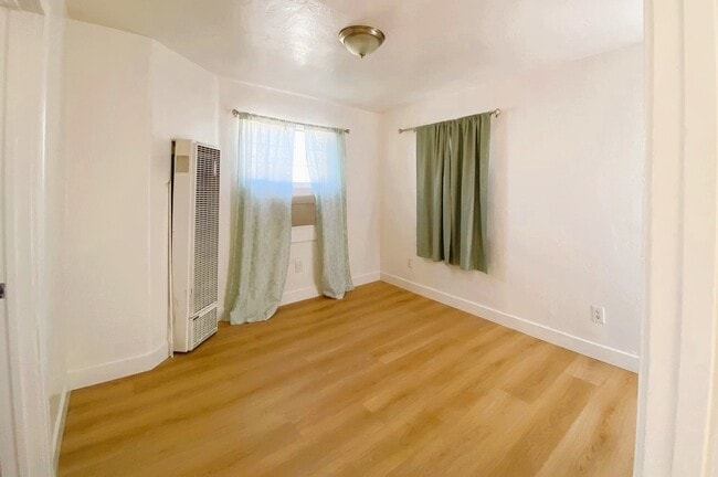 Photo - 15544 Eighth St