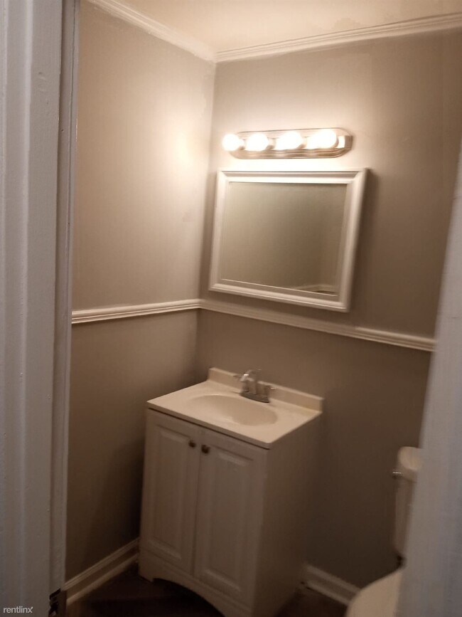 Photo - 3 br, 1 bath House - 18 Lynwood Drive